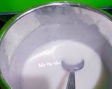 Cho bột báng vào nồi nấu chín vớt ra rổ.
Nấu nước cốt dừa: Cho 200ml nước cốt dừa cùng với 1 chén nước dừa dảo,50 gram đường, ít muối và 2 muỗng bột năng vào nồi khuấy đều cho đường và bột năng tan. Bắc lên bếp đun nhỏ lửa đến khi hỗn hợp sánh lại cho bột báng vào khuấy đều và tắt bếp.