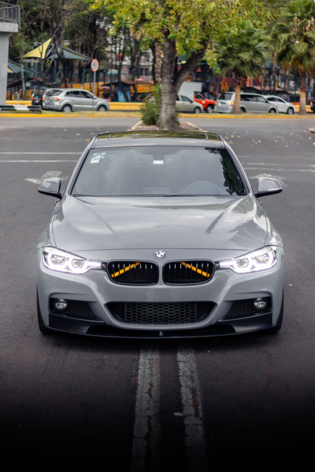 BMW 330i · Nardo Grey