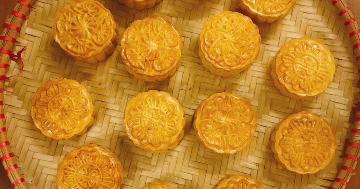 Bánh nướng nhân đậu xanh trứng muối