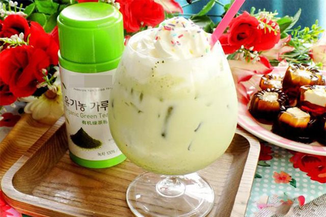 Trà Sữa Trà Xanh Kem Topping