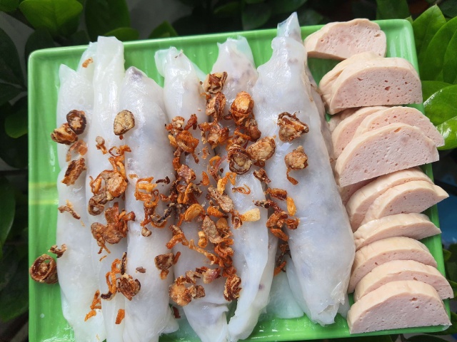 Bánh Cuốn Nóng Phiên Bản Chảo Chống Dính