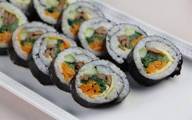 Cơm Cuộn Hàn Quốc - Kimbap