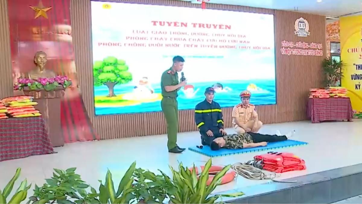 Phường Hồng Hà: Tuyên truyền phòng, chống đuối nước cho học sinh - Đài Phát thanh và truyền hình Hà Nội