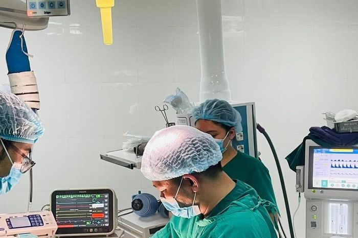 Cuộc chiến giành sự sống cho trẻ sinh non 32 tuần tổ hợp dị tật nặng - Báo Tri thức &amp; Cuộc sống