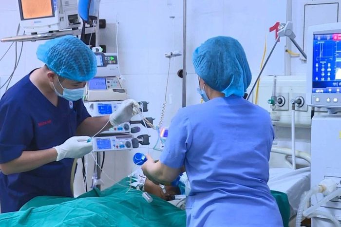 Trẻ tử vong do đuối nước vì sơ cứu sai cách - Báo Tri thức &amp; Cuộc sống