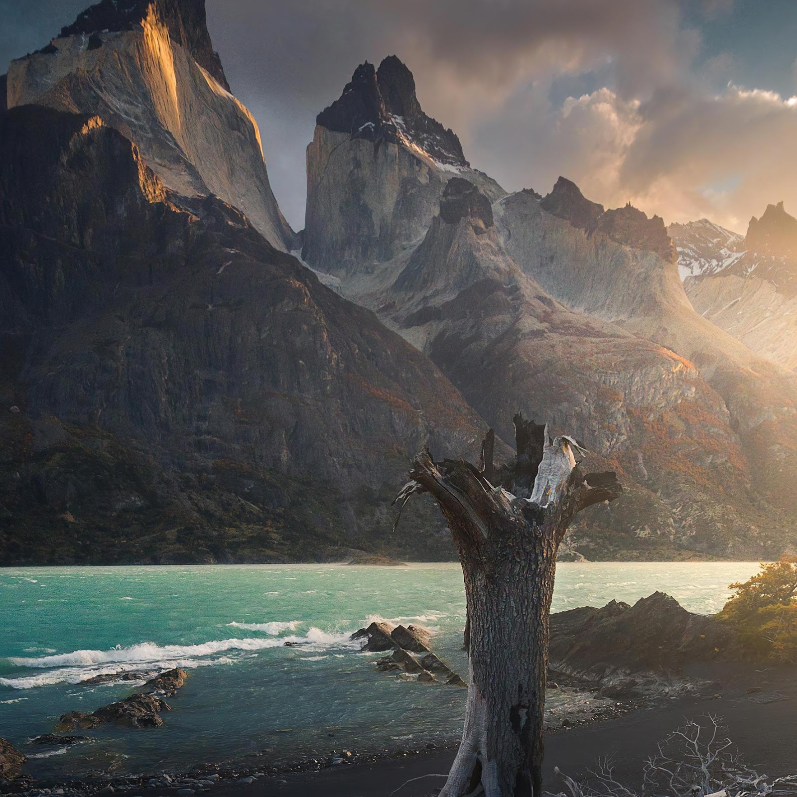 Download Torres Del Paine Mountain Peak 2K iPhone