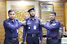 পদোন্নতি প্রাপ্ত পুলিশ সদস্যকে র‍্যাংক ব্যাজ পরিধান করালেন পুলিশ সুপার লালমনিরহাট মহোদয় : 