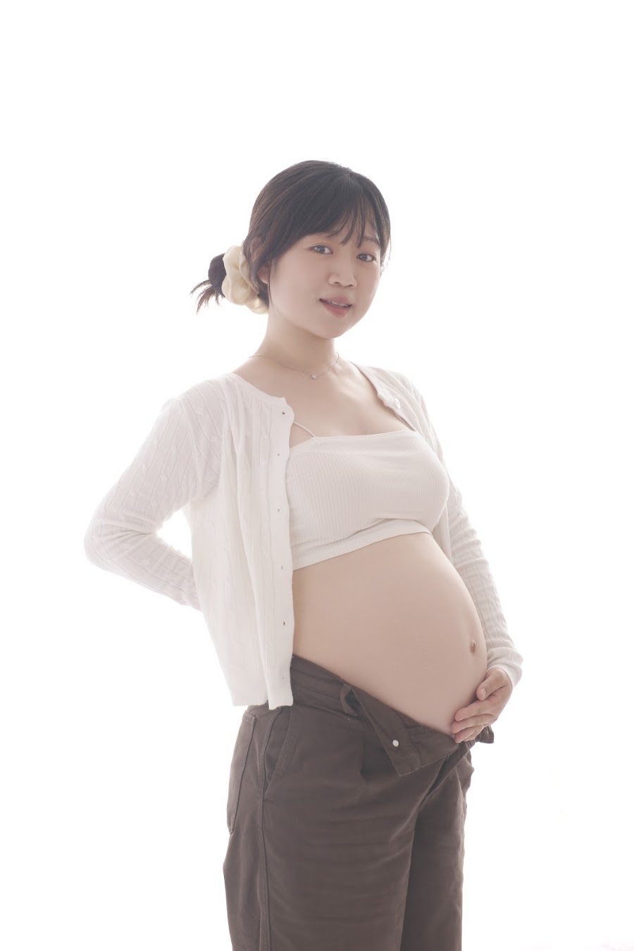 Babybauchshooting im Studio in Oberursel