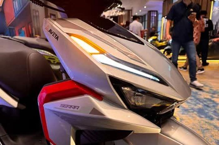 Xe tay ga 125cc, thiết kế đẹp, màn hình LCD, giá gần 34 triệu đồng - Tạp chí Doanh Nghiệp Việt Nam