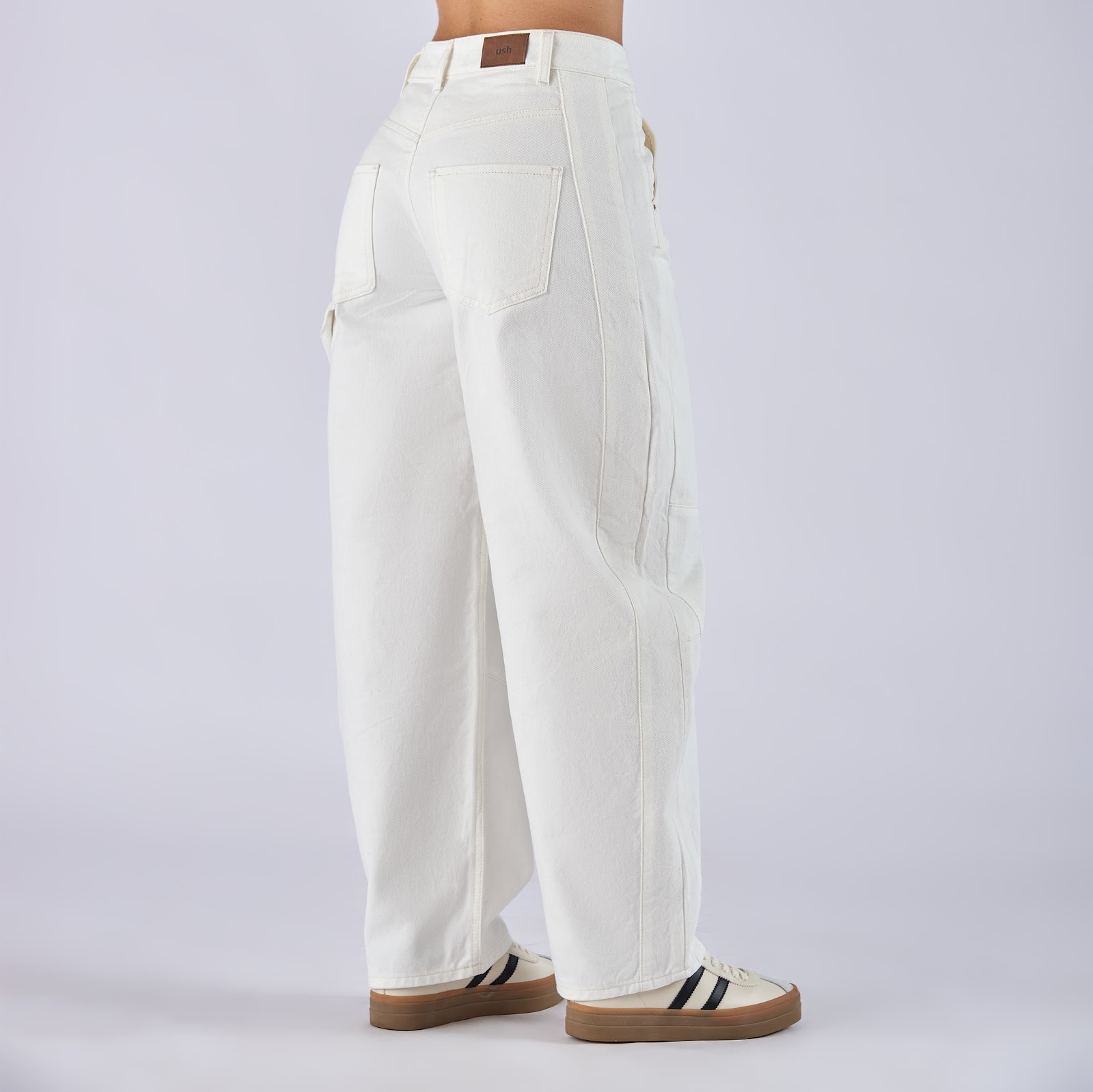 Jean barrel rígido tiro medio en denim, color ivory - Vista 6
