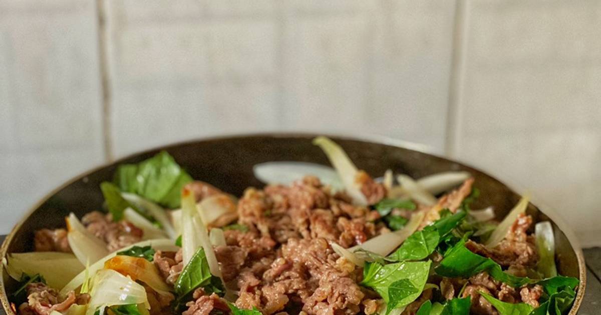 Thịt Bò Xào Hành Tây Lá Lốt