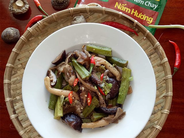 Đậu Bắp Nấm Hương Kho Tiêu