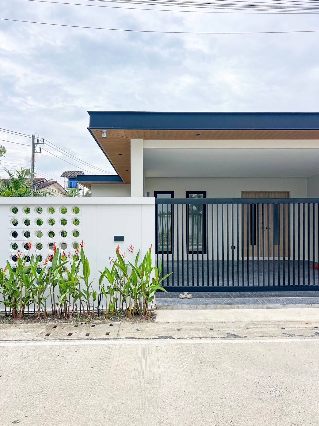 หมู่บ้านทรงคุณนาบอน · ฉลอง 3