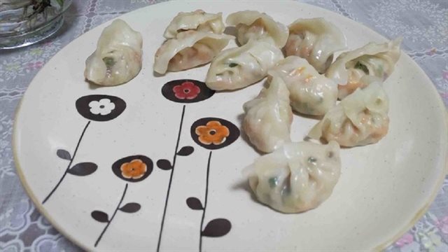 Sủi Cảo Nhân Thịt Xào Rau Củ