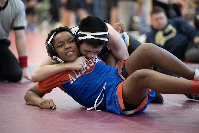 Photo from MS: Wrestling of Tharin Svetanant