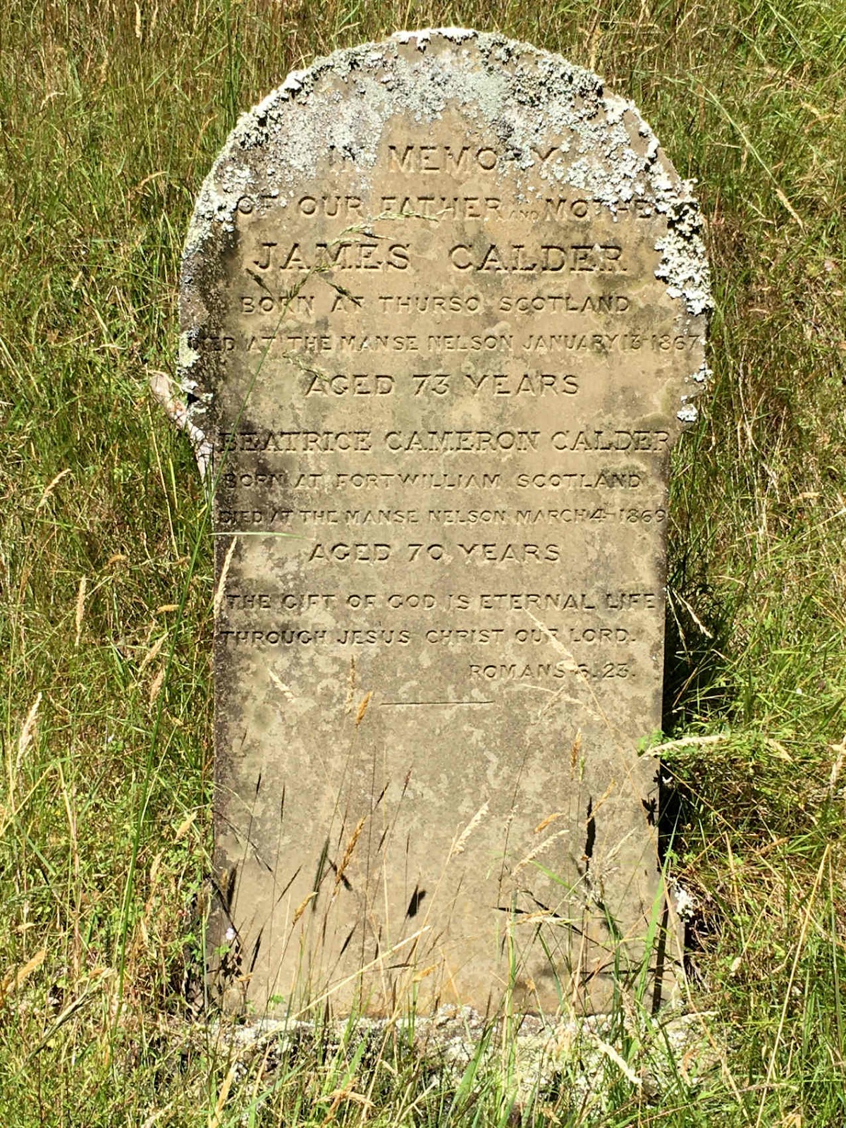 BeatriceCalderGravestone_photo_by_Peter_Stocks.jpg