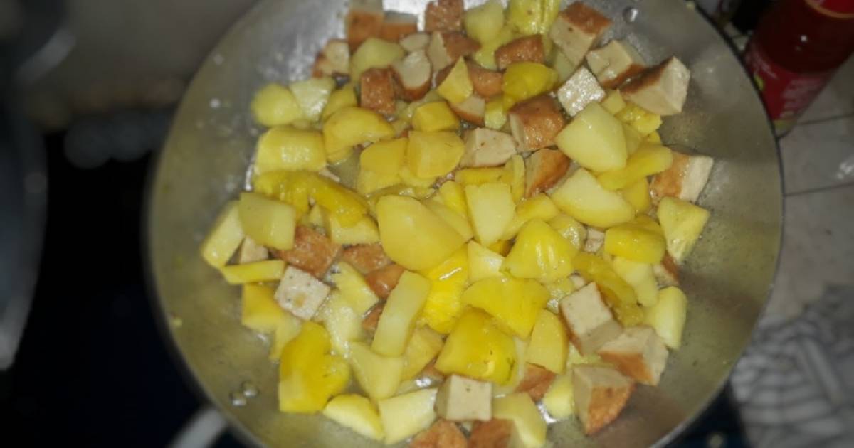 Khoai Tây kho với Chả Chén (Chay)