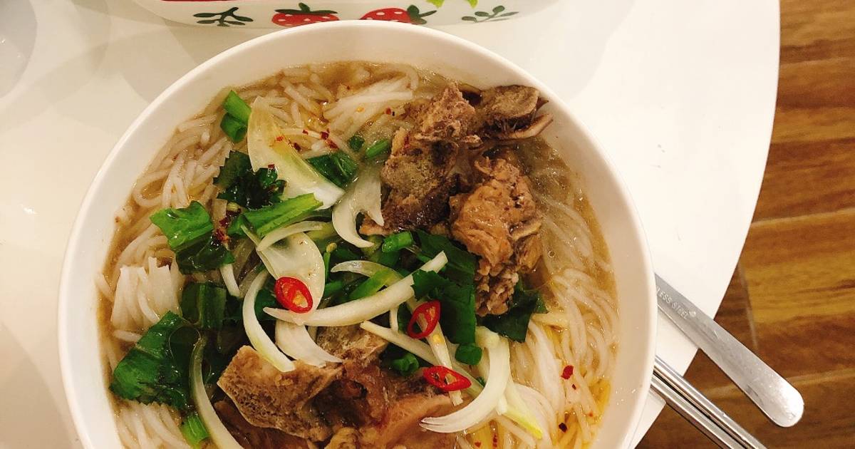 Bún bò đơn giản mùa dịch