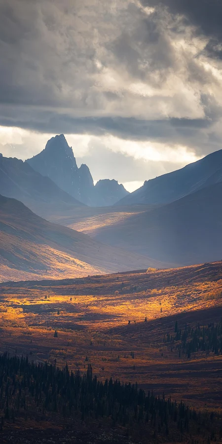 Autumn In The Yukon 4K iPhone Phone Wallpaper