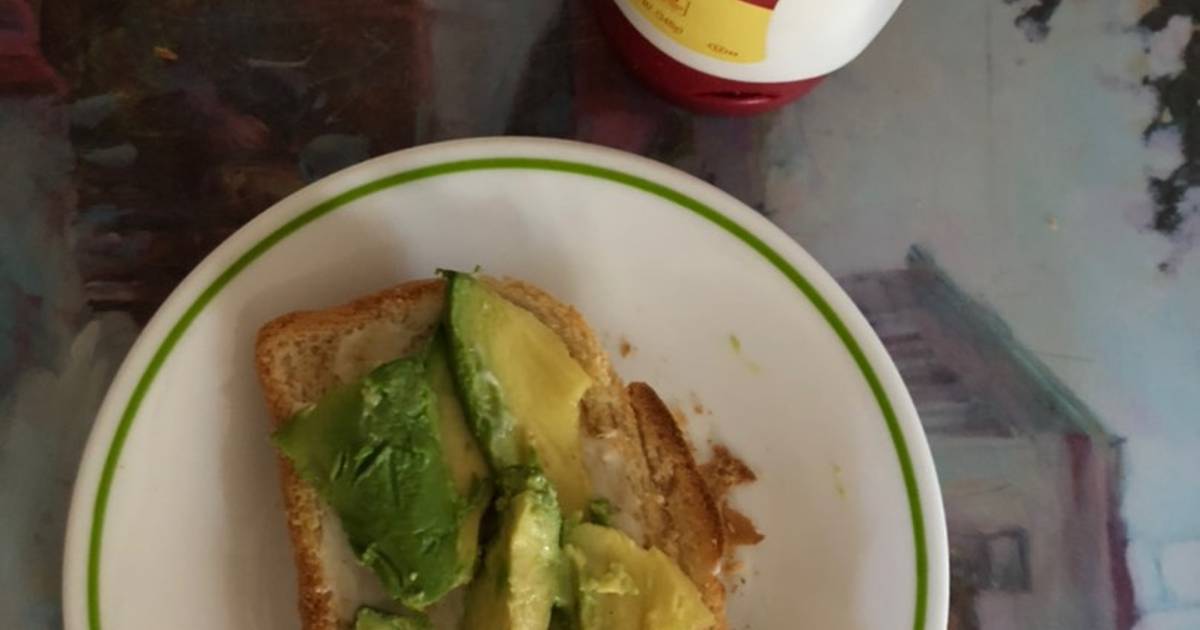 Sandwich mix butter and avocado