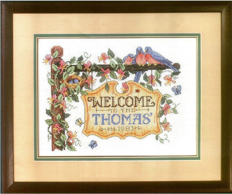 DIM13602 Family Welcome Sign