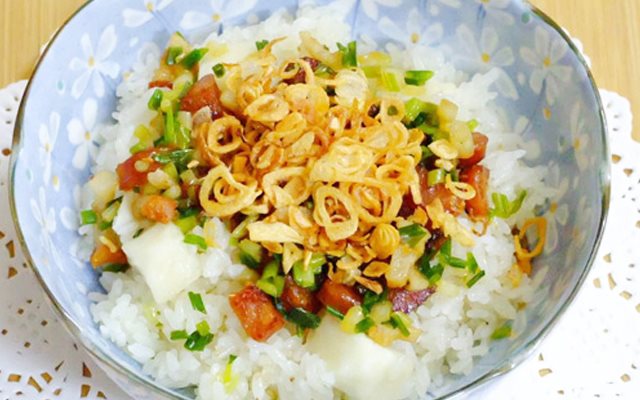 Xôi Khoai Mì Nấu Mặn