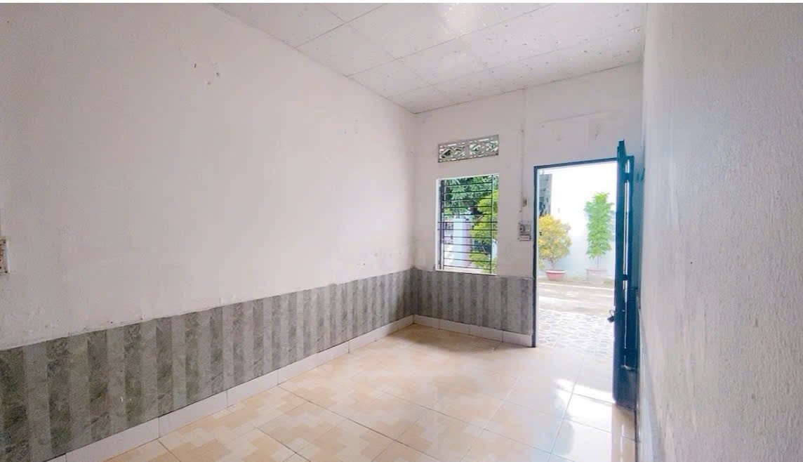 CHO THUÊ PHÒNG TRỌ SÂN VƯỜN 3