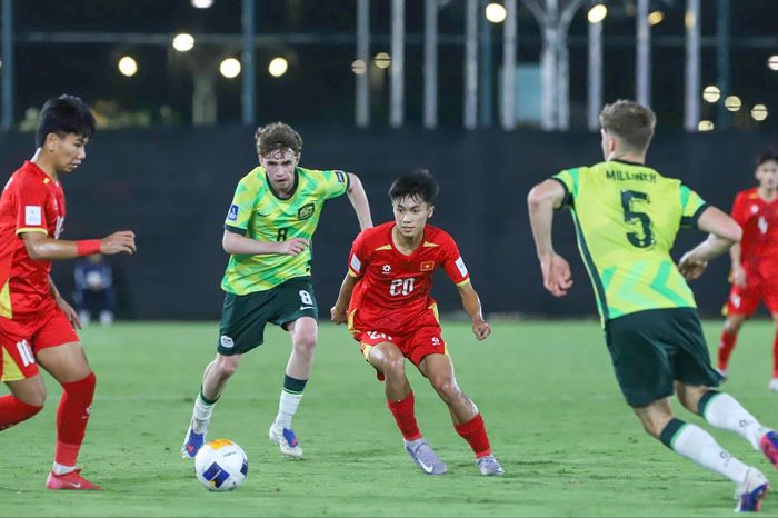 U17 Việt Nam dừng bước tại tứ kết Giải U17 châu Á 2026 - Đài Phát thanh và truyền hình Hà Nội