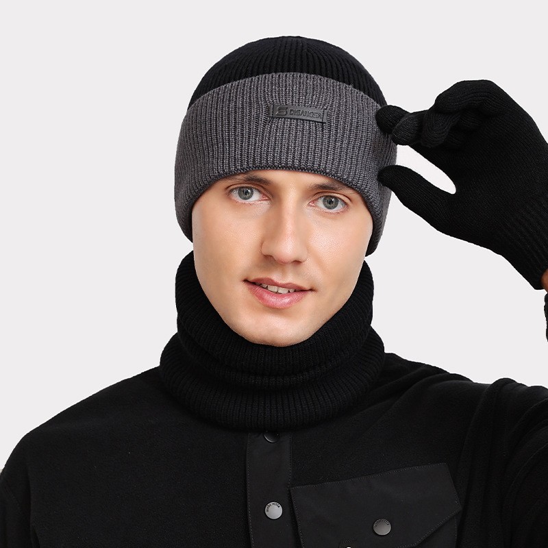 Winter knitted hat with neck protection, 2-piece set