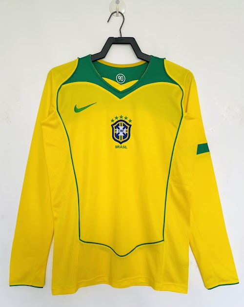 Camiseta de local de Brasil 2004.jpeg