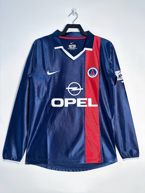 Camiseta local de manga larga del París 2001-02.jpeg