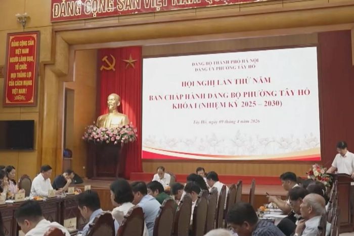 Tây Hồ siết kỷ luật, xử lý điểm nghẽn trong quý II/2026 - Đài Phát thanh và truyền hình Hà Nội
