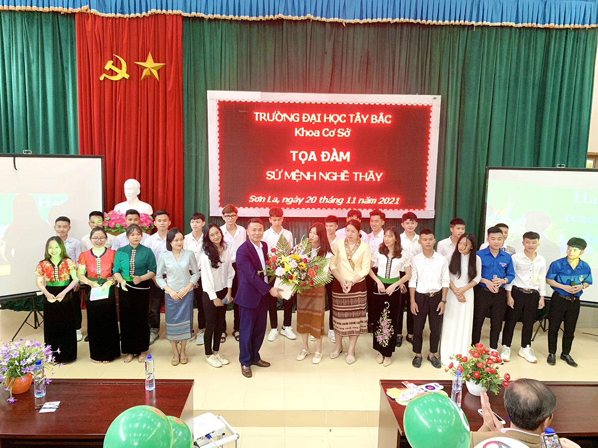Khoa Cơ sở tổ chức Tọa đàm chủ đề "Sứ mạng Nghề Thầy"