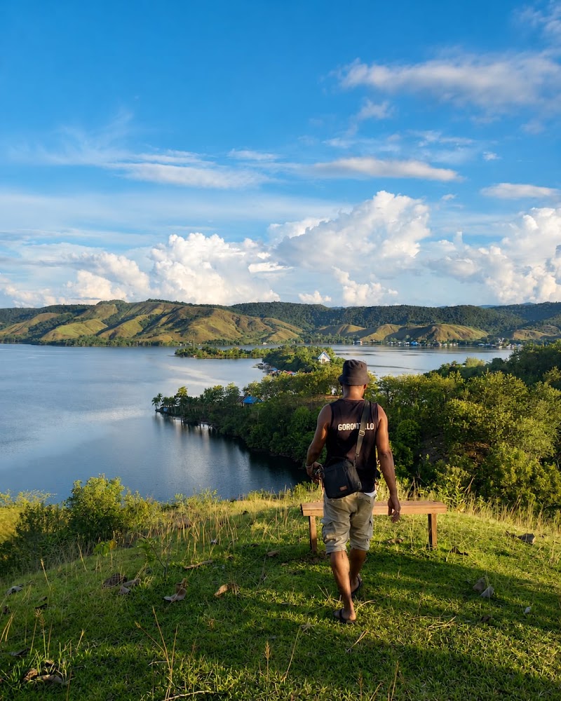 Trekking Bukit Yotoro