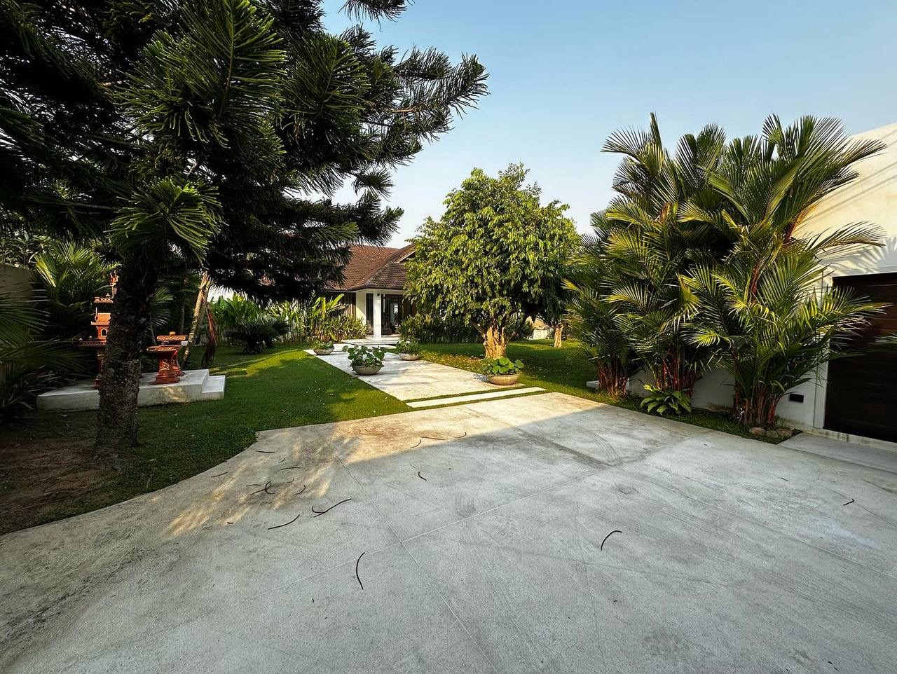 Jomtien Beach Condo S2 - Studio, Floor 10 3