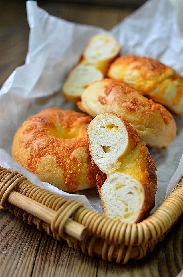 Bánh Mì Phô Mai Bagel