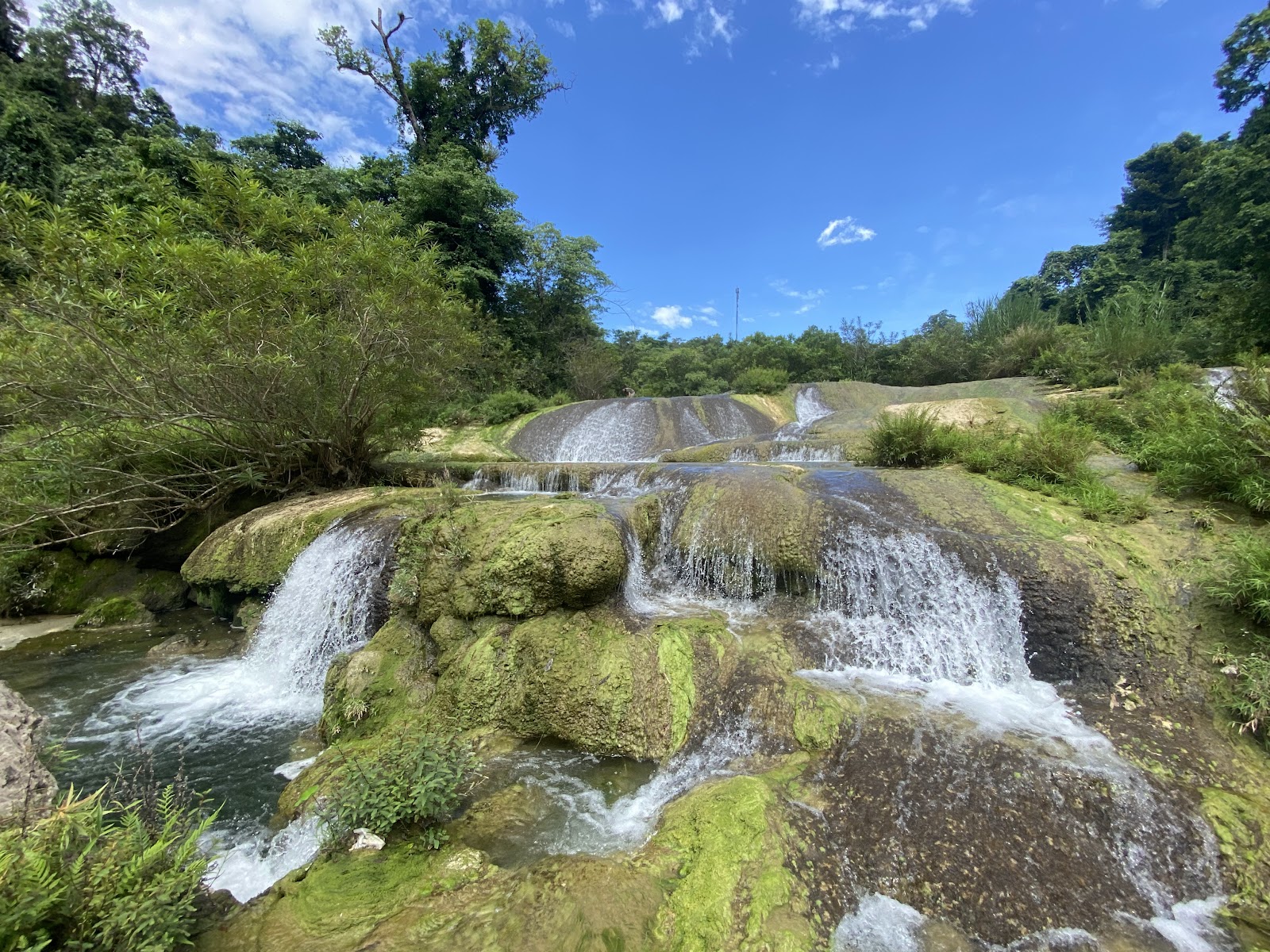 Khu du lịch Thác Mơ