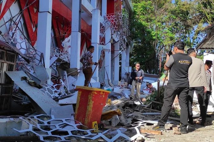 Hình ảnh về trận động đất gây sóng thần ở Indonesia - Báo Tri thức &amp; Cuộc sống