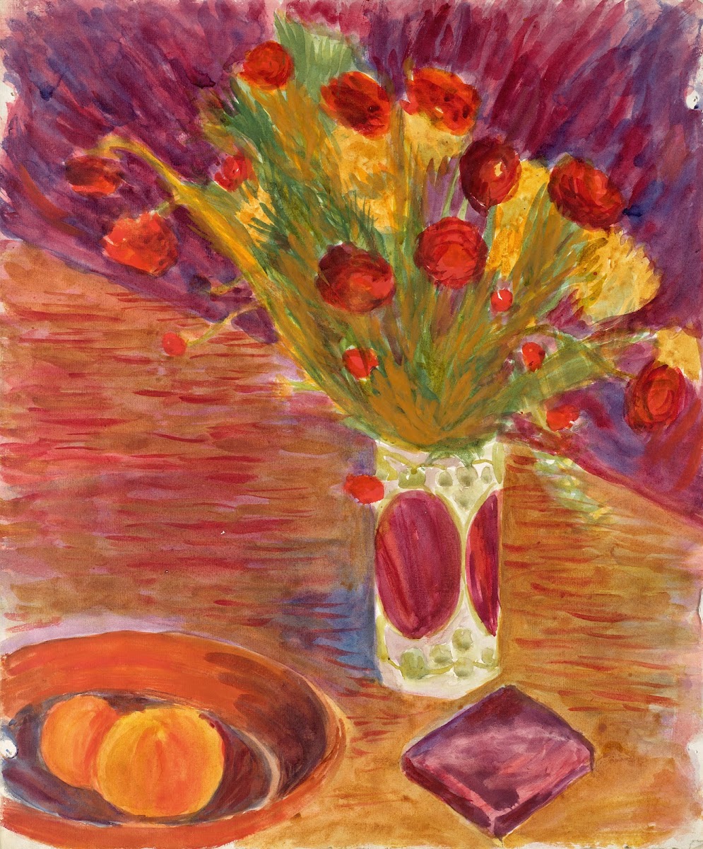 Blumenvase und Obstschale