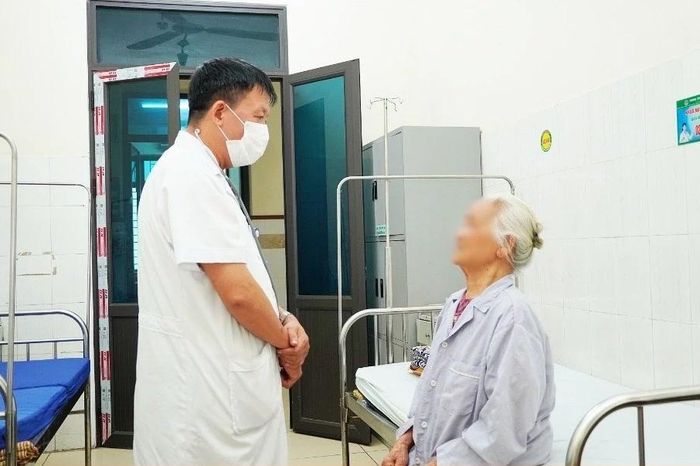 Men gan tăng gấp 10 lần do nhiễm độc vì uống thuốc nam chữa đau bụng - Báo Tri thức &amp; Cuộc sống