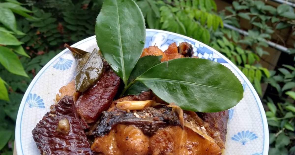 Cá kho trà xanh