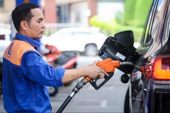 Giá xăng ở Việt Nam đang thấp hơn nhiều nước trong khu vực - Đài Phát thanh và truyền hình Hà Nội
