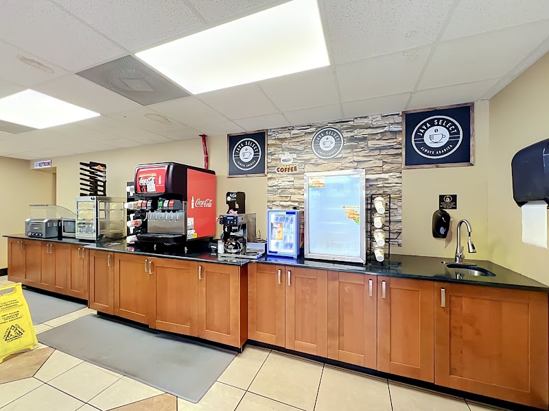 Mobil Gas Station for Sale in Cocoa, FL — photo 18 of 23