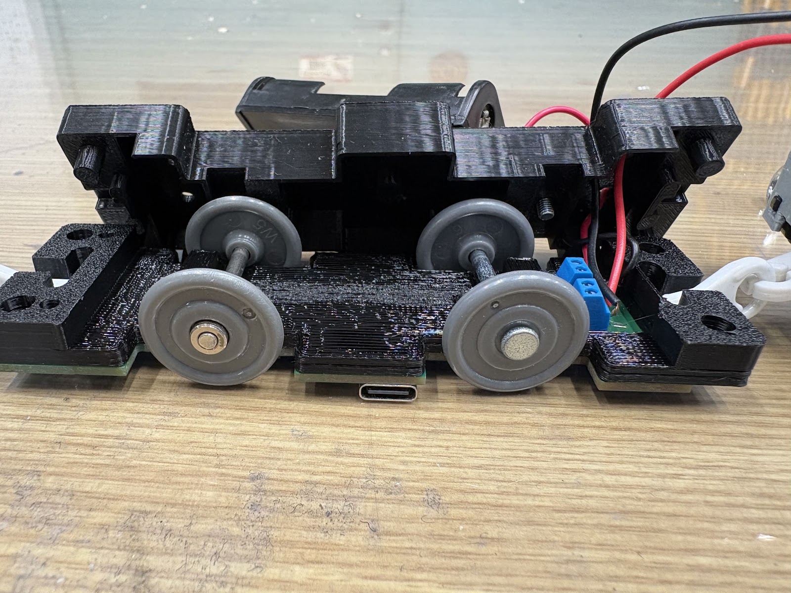 中間車両分解写真