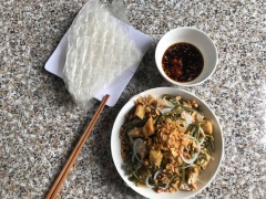 Vậy là chúng ta đã hoàn thành xong món nộm rau móp chay chua ngọt, mềm giòn xen lẫn chút bùi béo rất tuyệt. Bạn có thể thử làm ngay món này cho ngày ăn chay thêm phong phú nhé.
