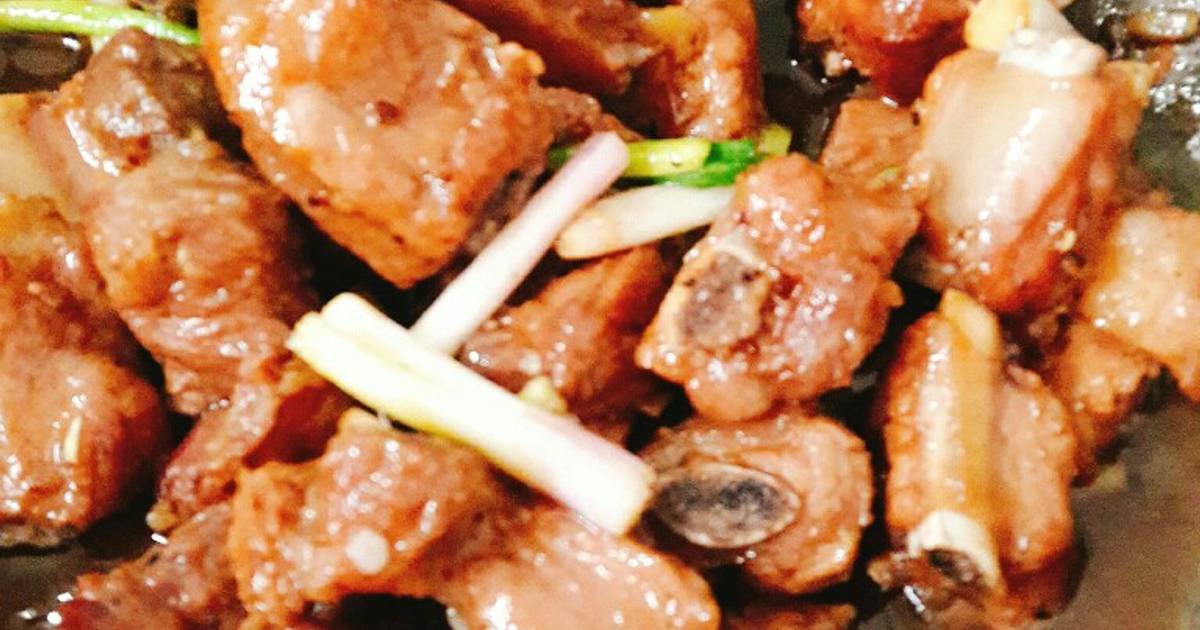 Sườn non xào gốc hành