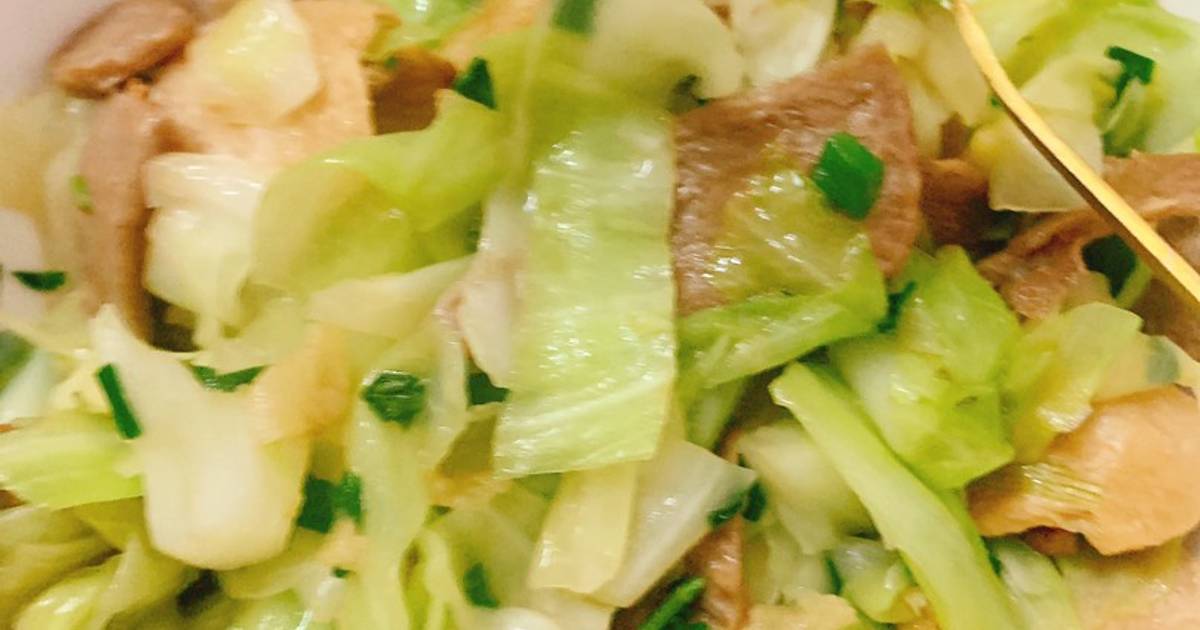 Gà lát chay xào bắp cải