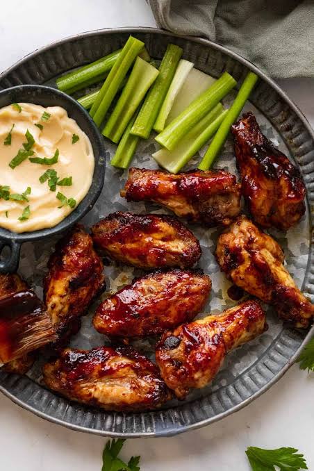 8 BBQ Wings