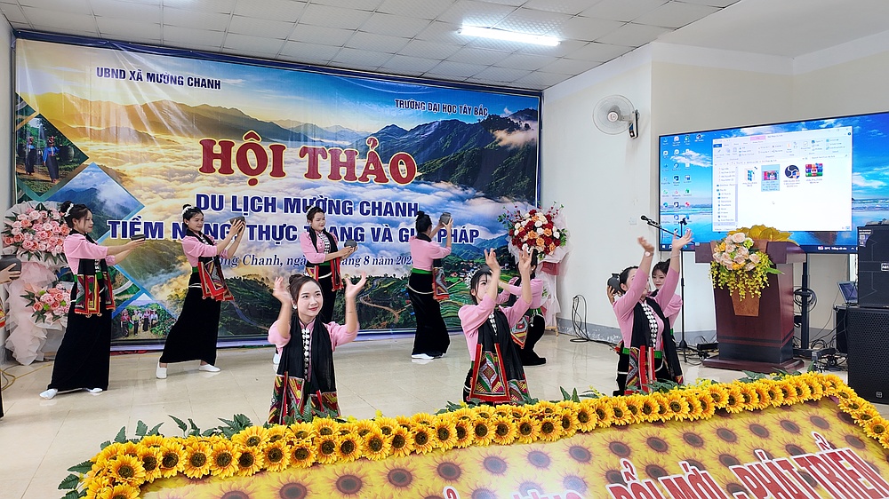 Trường Đại học Tây Bắc đồng hành cùng xã Mường Chanh tổ chức Hội thảo khoa học “Du lịch Mường Chanh: Tiềm năng, thực trạng và giải pháp”