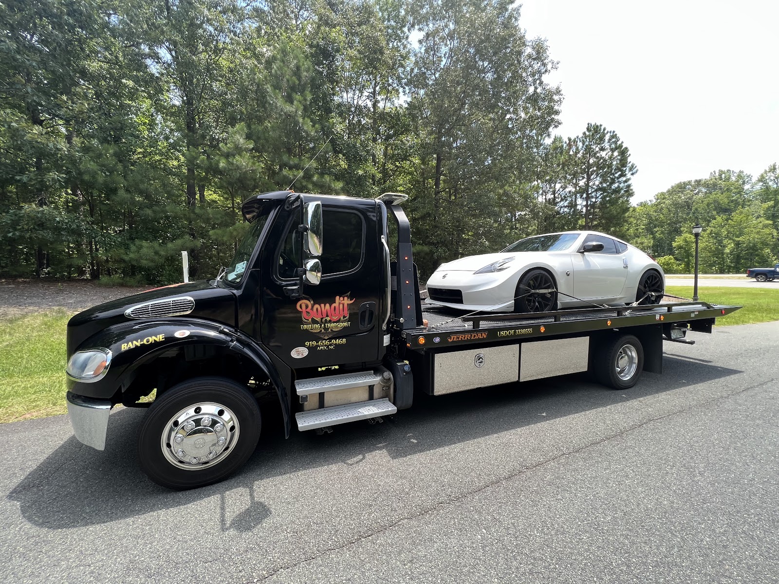 Bandit Towing photo